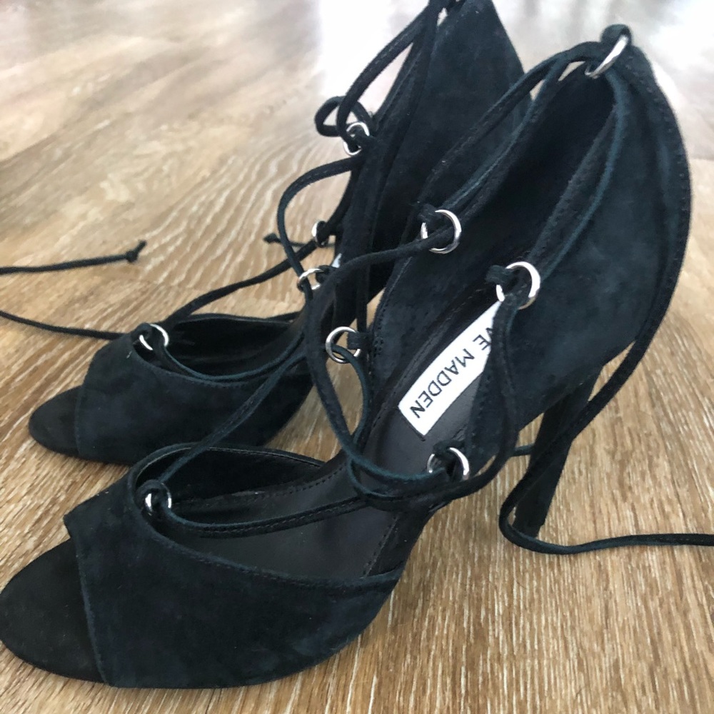 Black steve madden high heels